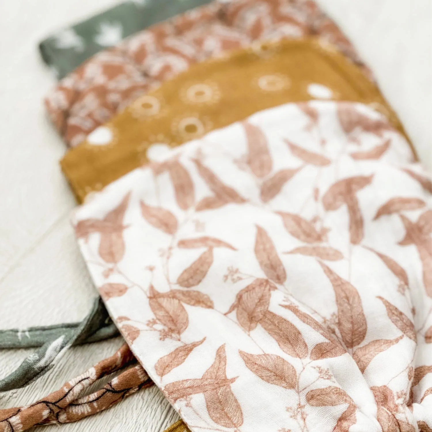 Bonnet Drawstring - Leaf