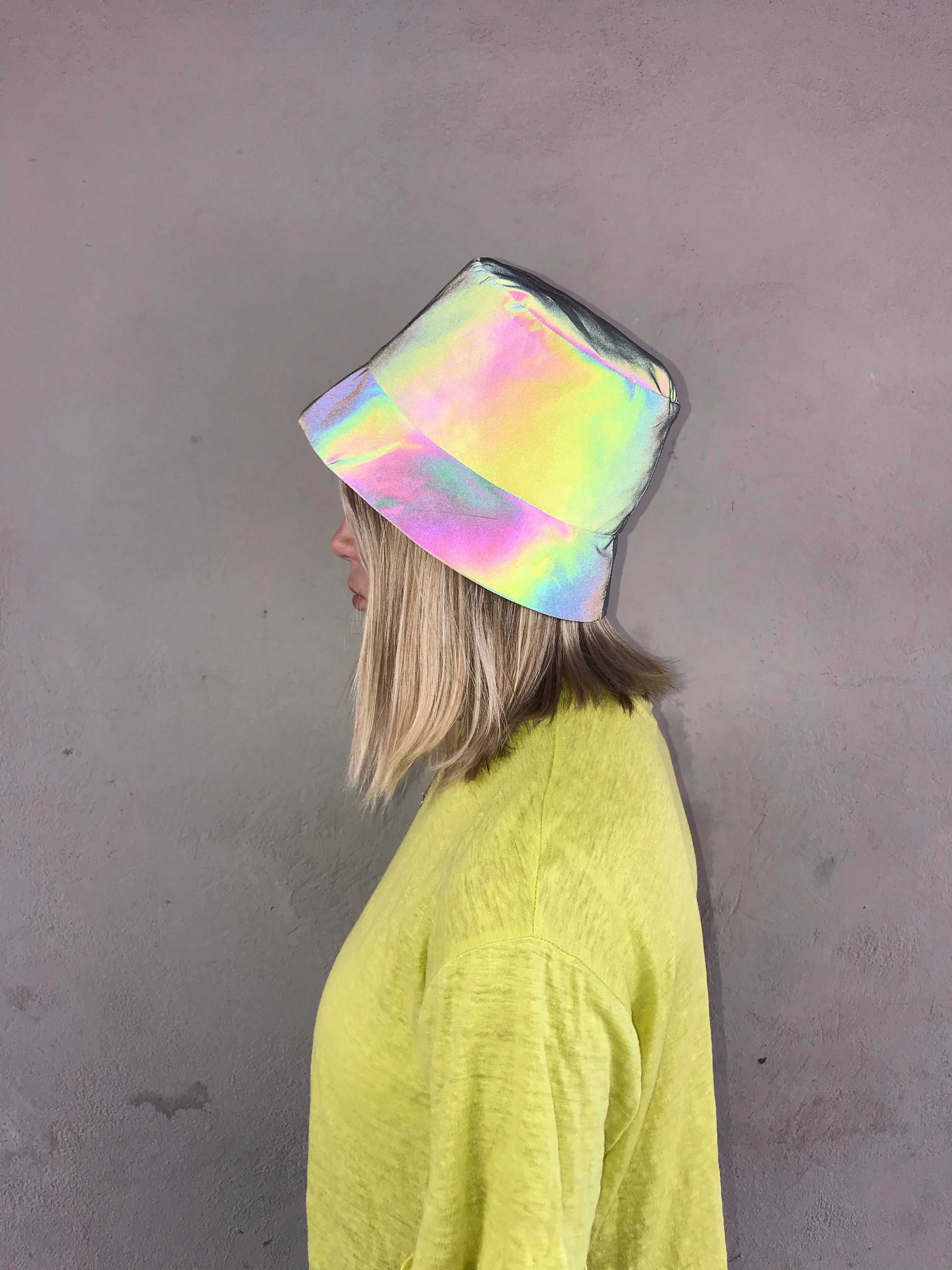 CHASSE ET PÊCHE iridescent bucket hat