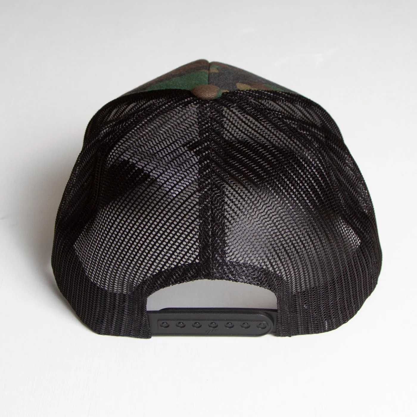 Illegal Rave - Trucker Cap - Camo
