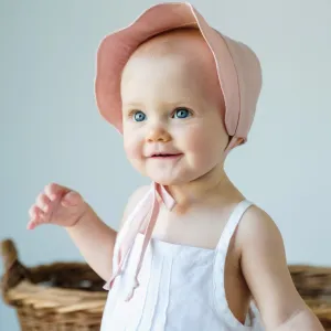 Linen Scallop Bonnet in Shell Pink