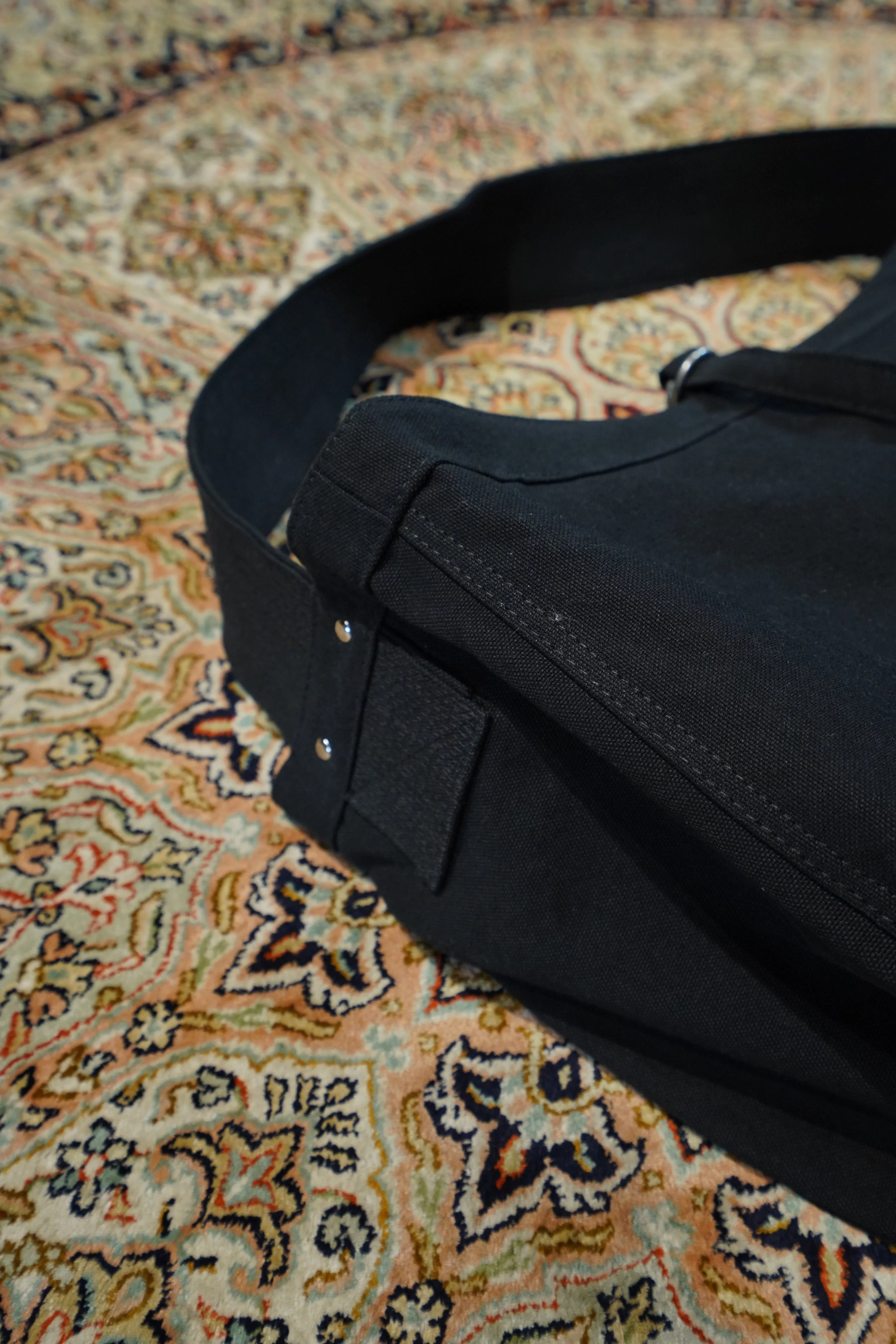 Taiga Takahashi NEWSBOY BAG (BLACK)