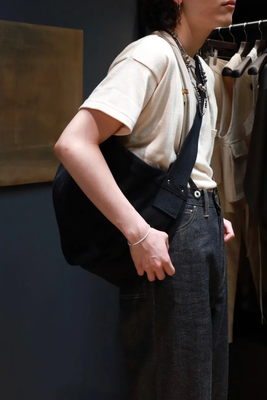 Taiga Takahashi NEWSBOY BAG (BLACK)