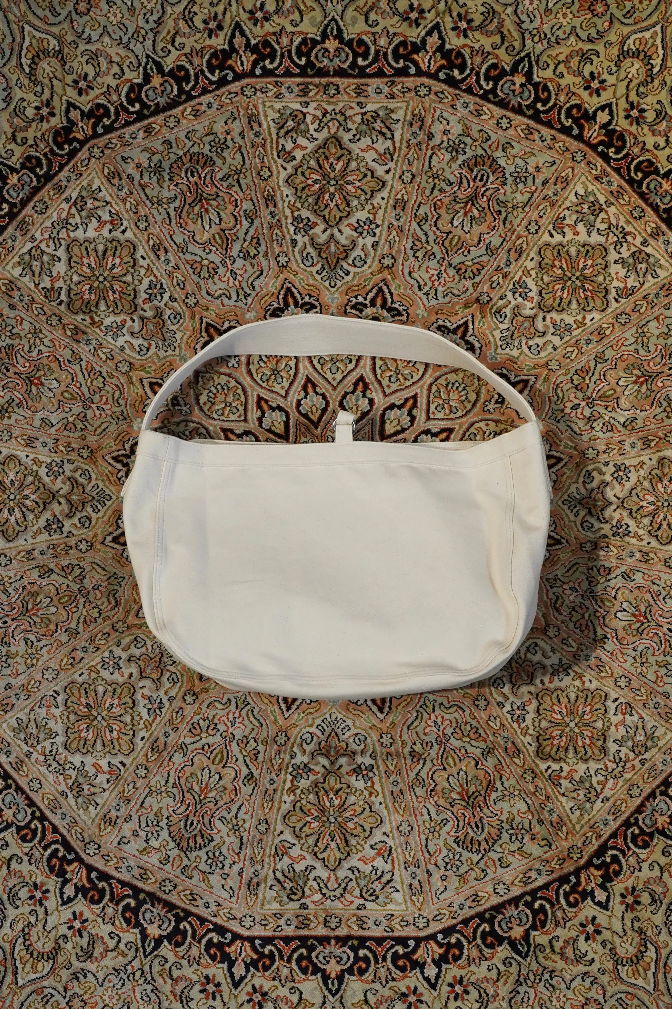 Taiga Takahashi NEWSBOY BAG (IVORY)