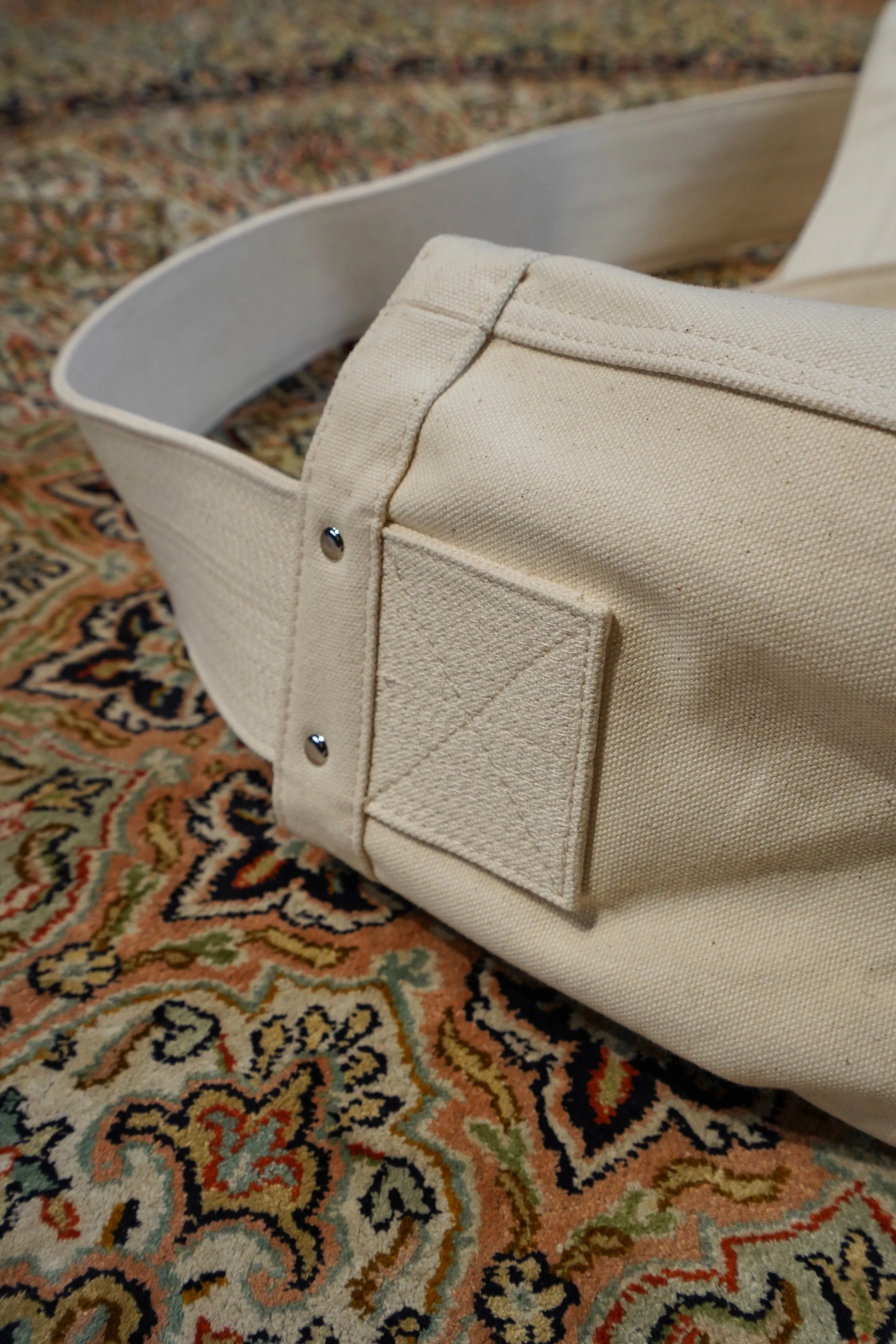 Taiga Takahashi NEWSBOY BAG (IVORY)