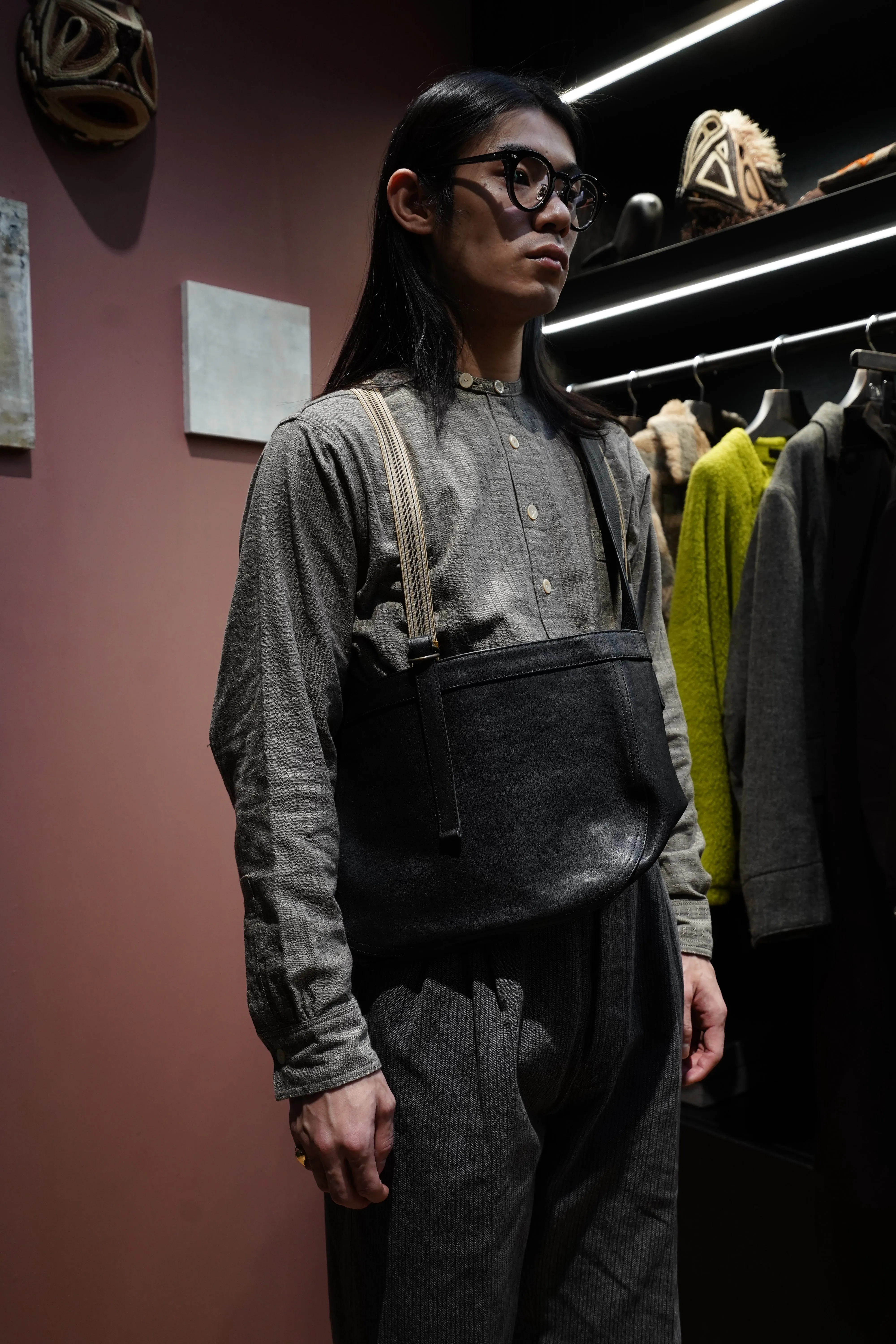 Taiga Takahashi NEWSBOY BAG SMALL (BLACK LEATHER)