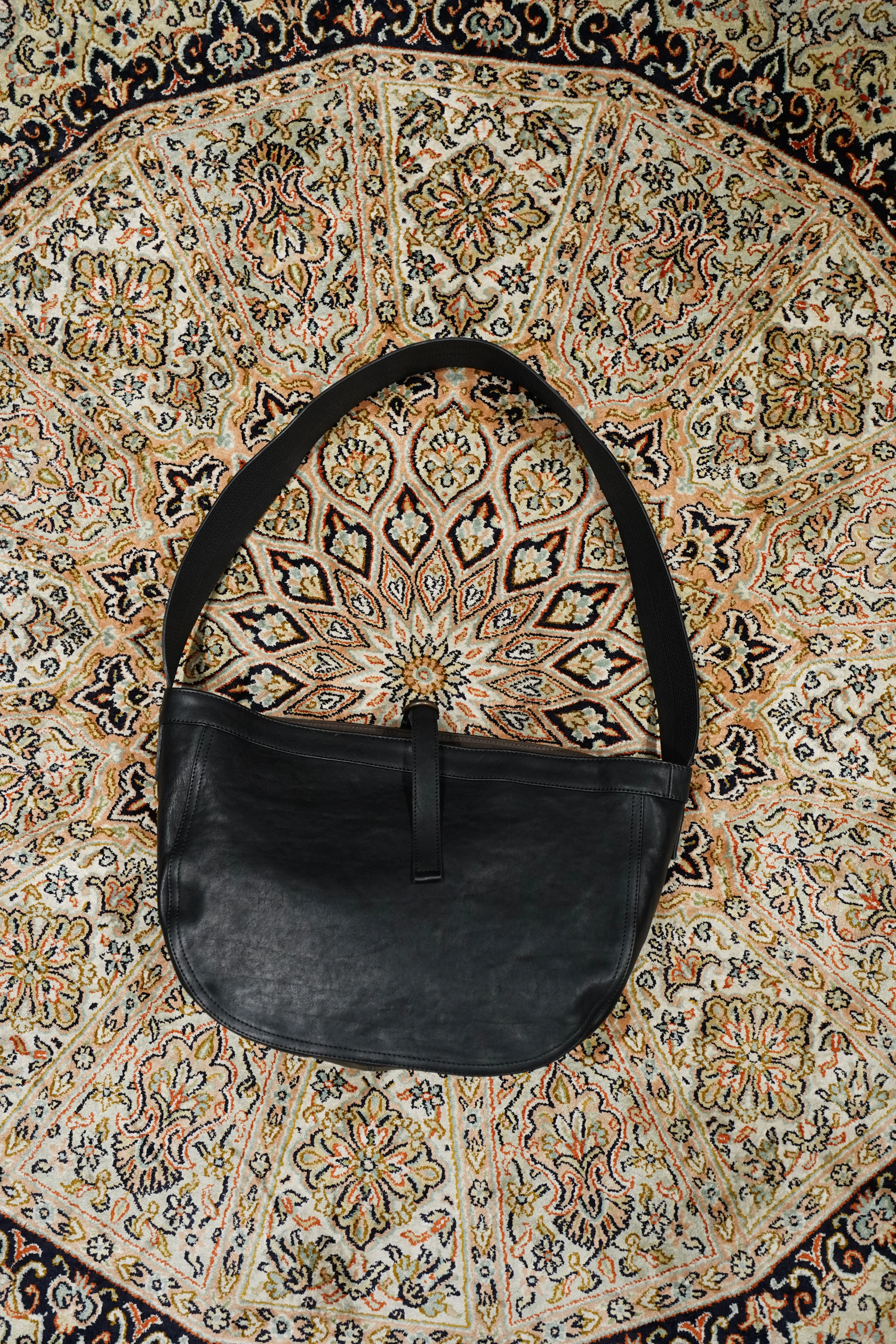 Taiga Takahashi NEWSBOY BAG SMALL (BLACK LEATHER)